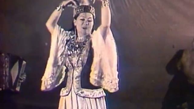 Первая казахская танцовщица Шара Жиенкулова смотреть онлайн