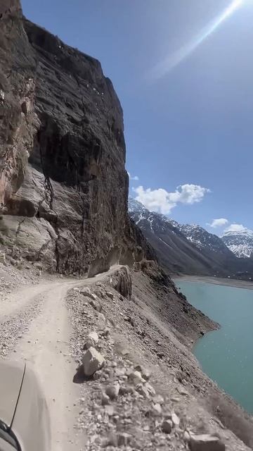 Серпантин в горном Таджикистане смотреть онлайн