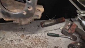 Ниссан Кашкай - замена задних кожухов и ступиц.