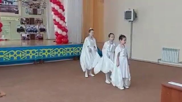 Птицы белые. 4 "В", 2020 год смотреть онлайн