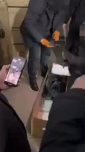 ‼️В Московской области нашли гараж с розами из Эквадора и кокаином на 200 миллионов рублей‼️