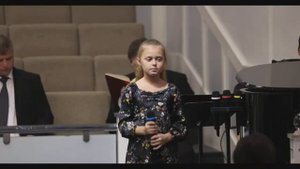 Плачет младшая сестричка ❤️ христианская песня