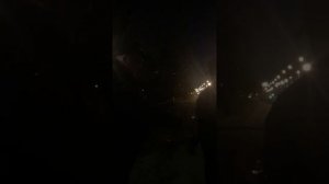 Мужик пьёт бензин