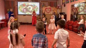 Танец с ложками "Кадриль". Группа №10 "Солнечные зайчик?