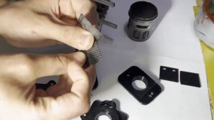 Плавится ли Лепестковый клапан на минск 125 из пластика