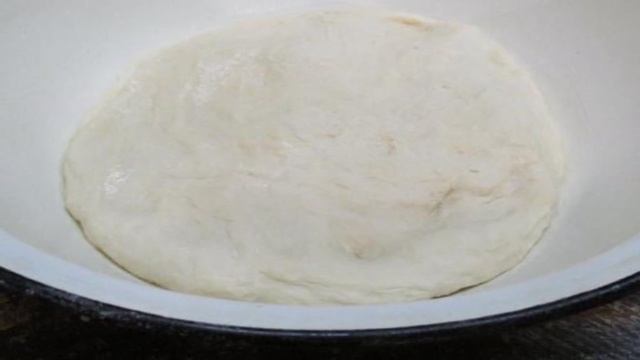 Белый хлеб на картофельном отваре с молоком