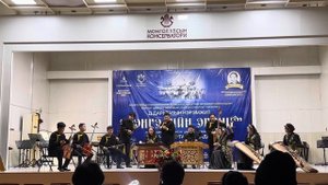 Танец Грек Раба- А. Хачатурян СУИС, ХУС-ийн III курсийн х?