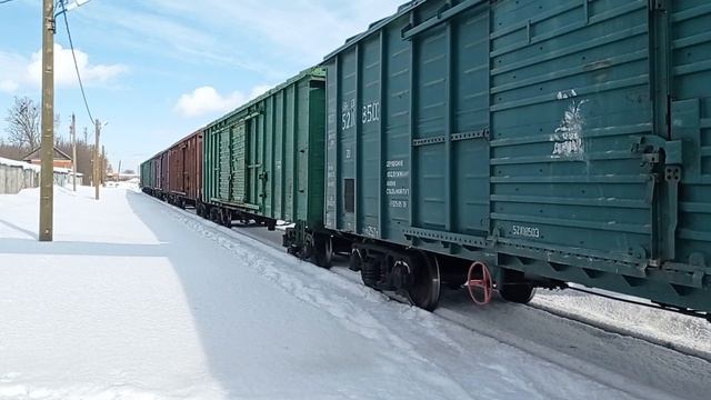 Прибытие Тепловоза 2ТЭ10М-2129 С 8-Ю Крытыми Вагонами На С? смотреть онлайн