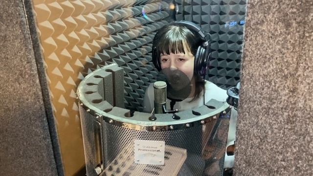 SKYFALL (Cover) муз. Адель Адкинс, сл. Пол Эпуорт, исп. Мария Кузнецова (12 лет)  Studio