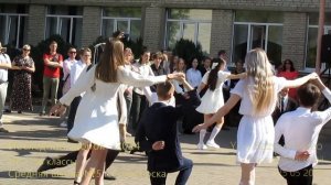 Танец выпускников / Последний звонок 2024 (Средняя школа