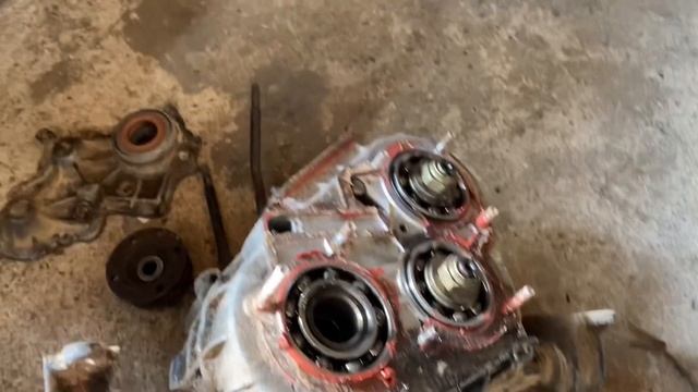 Замена подшипника на РАЗДАТКЕ НИВА, в задней крышке! О? смотреть онлайн