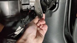 Ауди а6 с7 печка дует холодным. Снятие радиатора печки