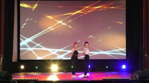 Танцевальный дуэт Оля и Уля. Современный танец