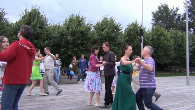 Исторические танцы в парке 22 июля 2020 смотреть онлайн