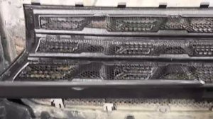 Дастер. Установка китайской решетки радиатора.