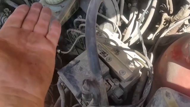 Прокачиваю тормоза.Как это правильно сделать. Опель В? смотреть онлайн