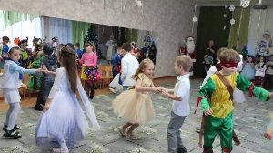 Танец"Барыня"МБДОУ12 подготовительная и старшая групп?