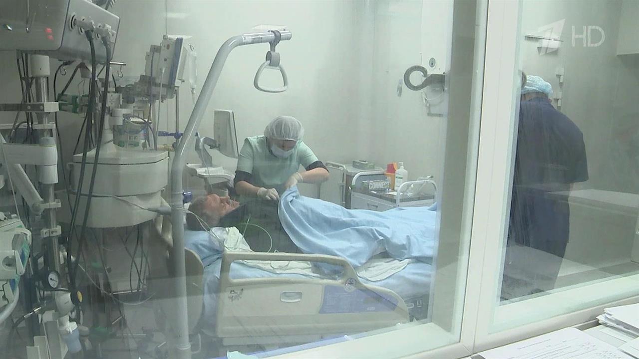 Раненого главу Беловского района Курской области доставили на лечение в Москву