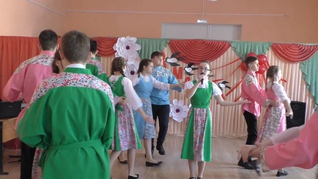 Как за двором смотреть онлайн