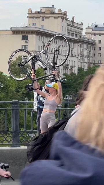 Грандиозное событие. Московский велофестиваль на садовом кольце 2025 смотреть онлайн