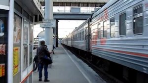 "Поезд вне расписание" Прибытие ЧС7-272 с поездом №102Й Пе