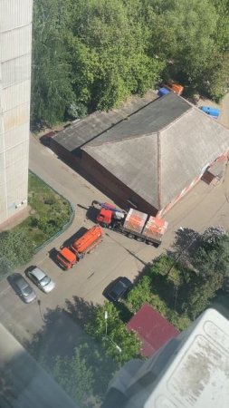 На Лемешко 12 привезли материал для утепления фасада по кап ремонту