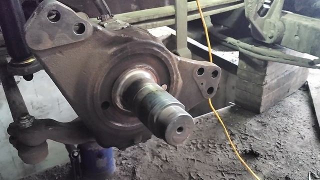 🚛 "DAF 105: Как снять 🛠️ прикипевшую переднюю ступицу" смотреть онлайн