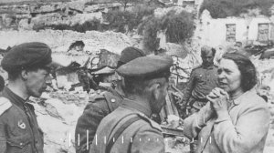 71. "Пока я живой, рубежа не пройдут!"