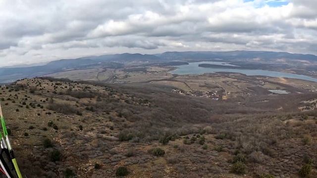 Складывает крыло, старт в момент усиления ветра смотреть онлайн