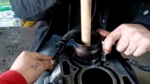 3 часть видео о ремонте китайского двигателя Чери Фора