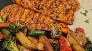 Куриный стейк с белым чесночным соусом | Быстрый вкусный рецепт куриного стейка