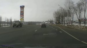 Нарушение ПДД: проезд перекрестка не по "своей" полосе