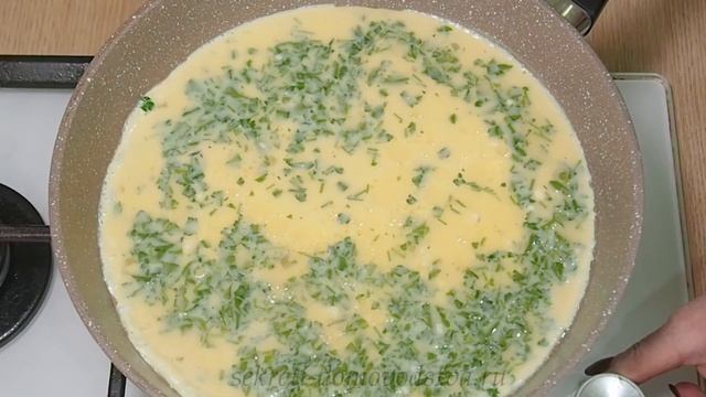 Пышный Омлет с Творогом и Зеленью на Сковороде как Отл смотреть онлайн