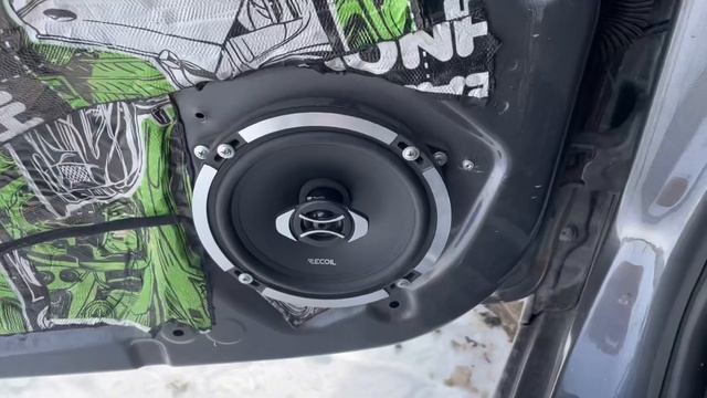 Коаксиальные динамики Recoil Spx65 в Kia Rio 3 смотреть онлайн