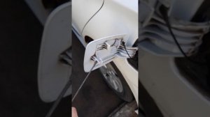 Не открывается лючок бензобака Hyundai Sonata YF 2010-2015. Как от?