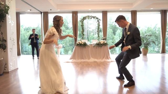 Свадебный  танец Лера & Юра (попурри) Криминальное чтив смотреть онлайн