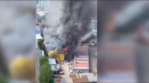 Крупный пожар вспыхнул в промзоне в Подмосковье