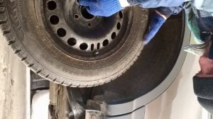 Установка железных дисков на проставочные кольца.