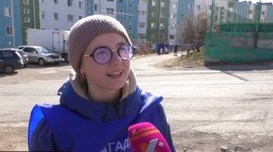 Волонтеры партии «Единая Россия» провели субботник во дворах на улице Портовой