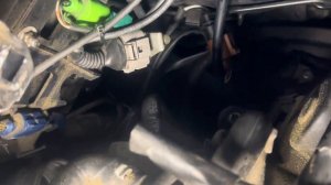 Снятие впускного коллектора на Audi a4b7 ALT 2 литра бензин ?