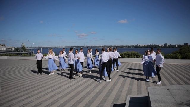 Школьный Вальс 2024 самый лучший танец смотреть онлайн