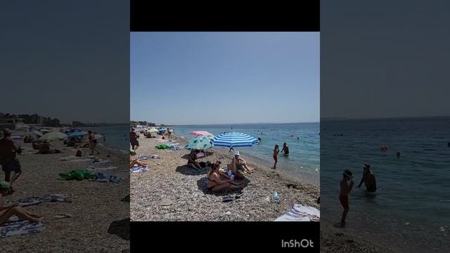 ПЛЯЖ АНТАЛИИ🫡ОЧЕНЬ МНОГО НАРОДУ🤪ПРОДАВЦА КУКУРУЗЫ смотреть онлайн