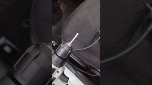 как остановить трещину на лобовом стекле.