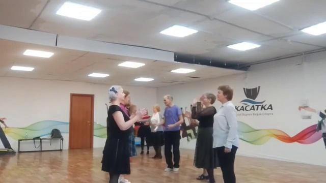 Вирджиния Рил,  групповой танец смотреть онлайн