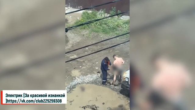 Электромонтер попал под напряжение в РУ 10кВ