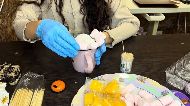 DIY gift ideas | Сборка вкусной кружки | Идея подарка на 8 мар? смотреть онлайн