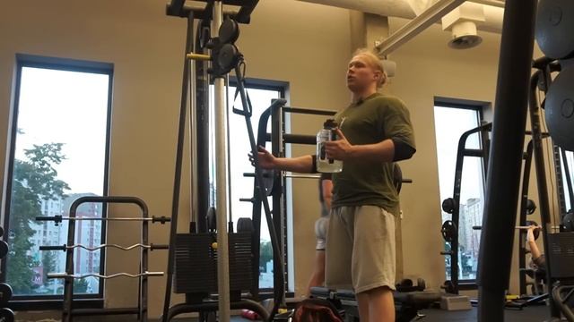 как накачать веточки? | тренировка плечи/руки смотреть онлайн