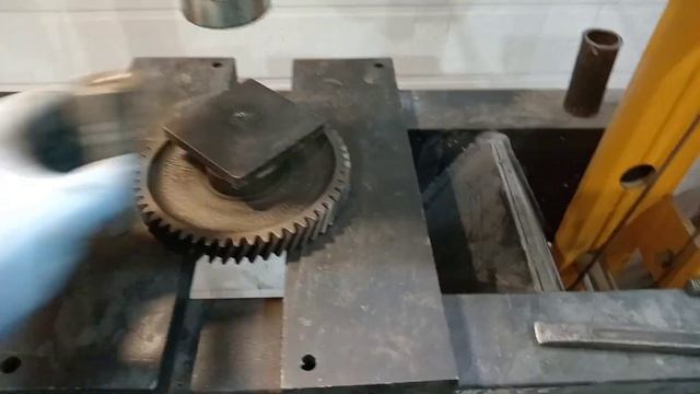 Замена втулки промежуточной шестерни д240 - д245. смотреть онлайн