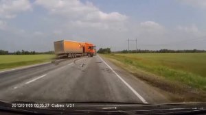 Водитель фуры уснул за рулем