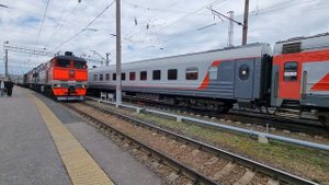 Электровоз ЭП2К-094 с поездом 118 Адлер - Самара, отправля?
